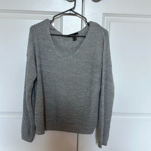 Forever 21 Gray V-Neck Sweater | Size M